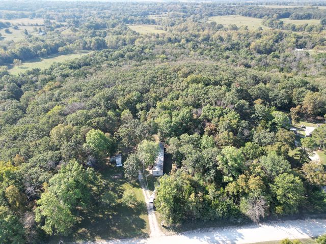 17410 E 900 Road, Stockton, MO 65785