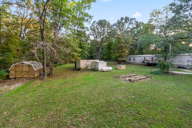 17410 E 900 Road, Stockton, MO 65785