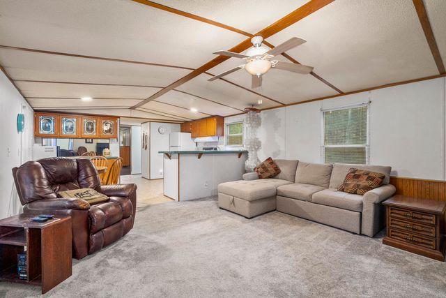 17410 E 900 Road, Stockton, MO 65785