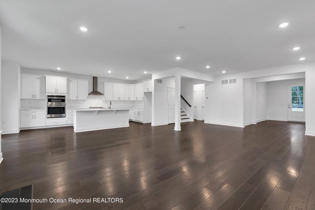 110 Woolley Court, Ocean Twp, NJ 07755