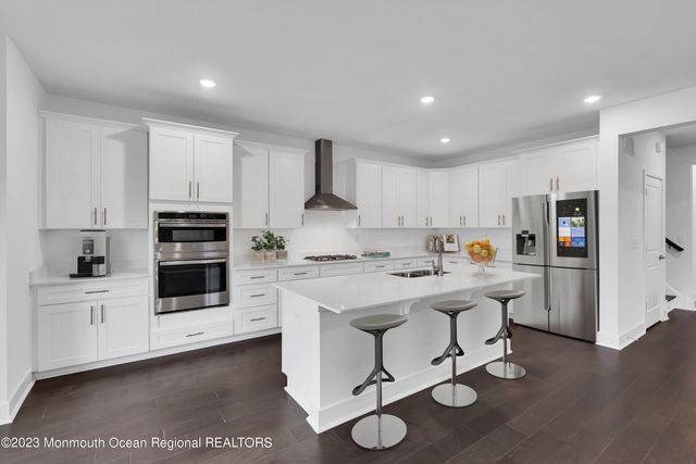 110 Woolley Court, Ocean Twp, NJ 07755