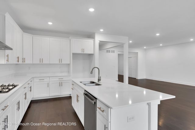 110 Woolley Court, Ocean Twp, NJ 07755