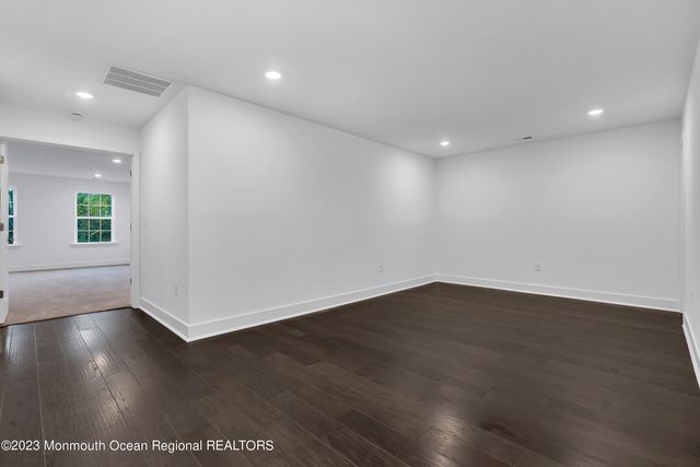 110 Woolley Court, Ocean Twp, NJ 07755