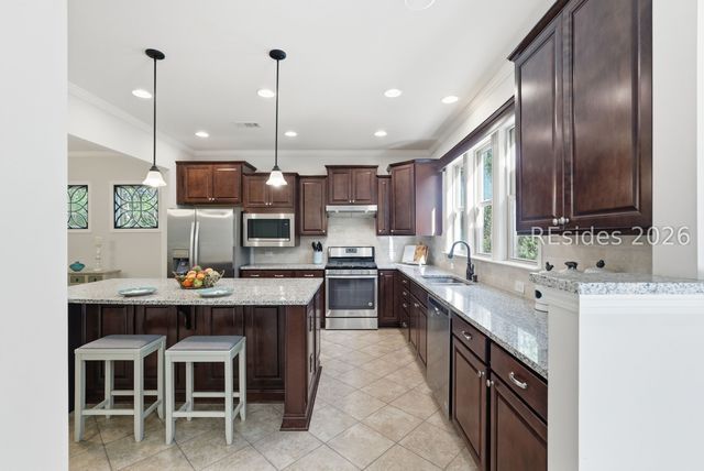 7 Chicory Ct, Bluffton, SC 29909