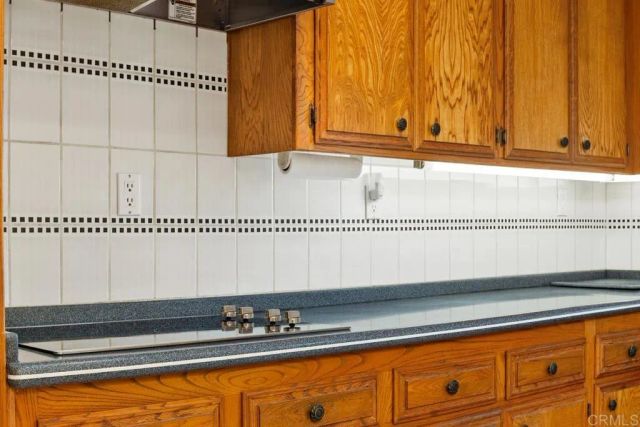 28444 Fallen Tree Lane, Escondido, CA 92026