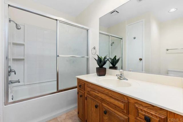 28444 Fallen Tree Lane, Escondido, CA 92026