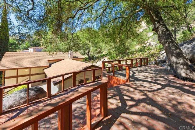 28444 Fallen Tree Lane, Escondido, CA 92026