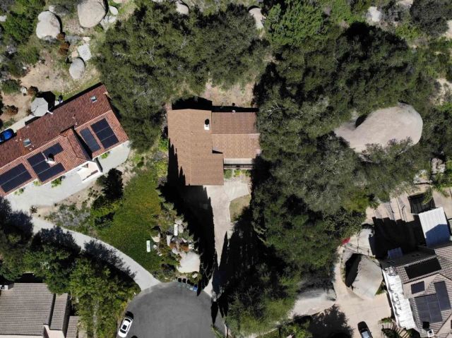 28444 Fallen Tree Lane, Escondido, CA 92026