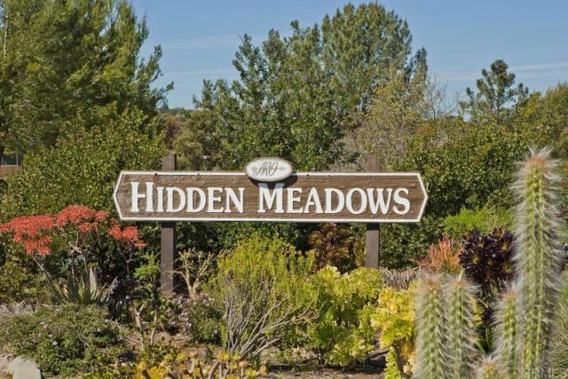 28444 Fallen Tree Lane, Escondido, CA 92026