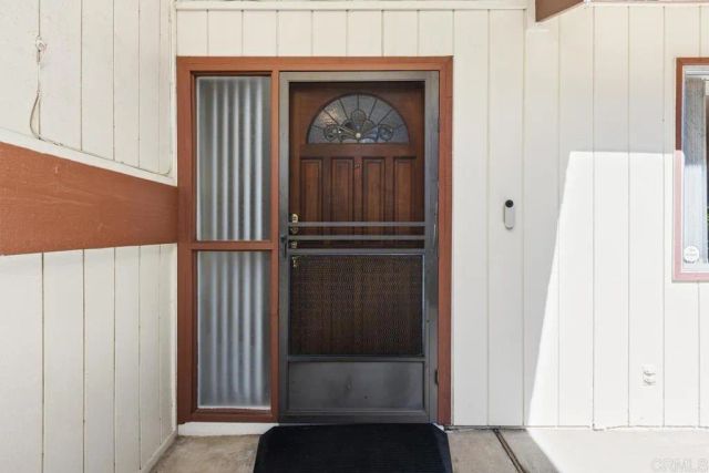 28444 Fallen Tree Lane, Escondido, CA 92026