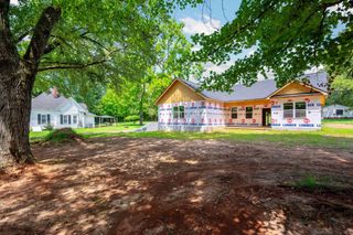 2352 Parksville Road, Benton, TN 37307