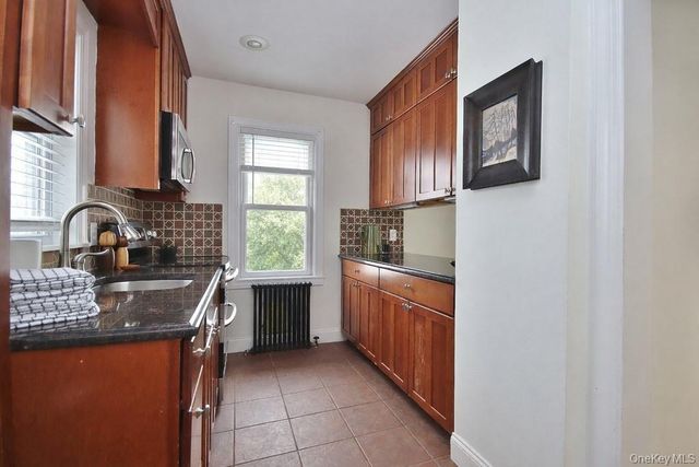 122 Washington Avenue, Beacon, NY 12508