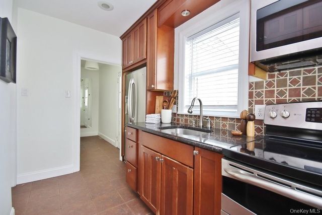 122 Washington Avenue, Beacon, NY 12508