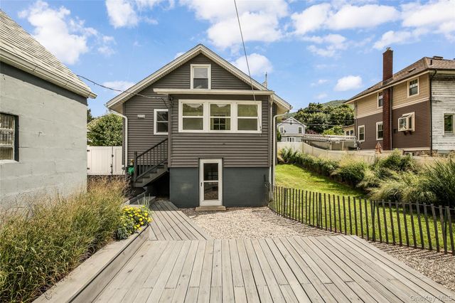 122 Washington Avenue, Beacon, NY 12508
