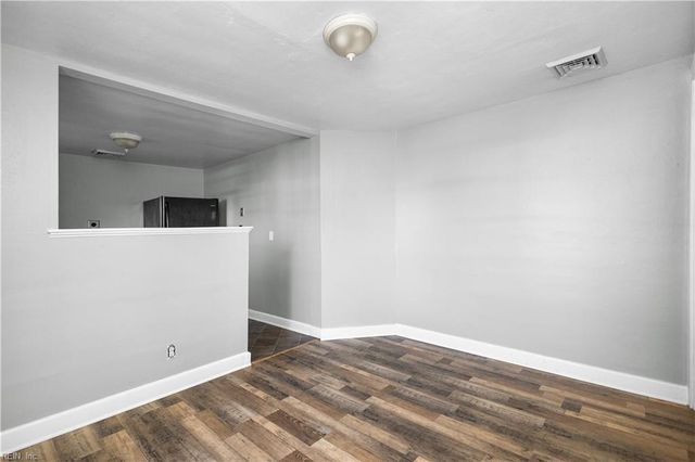 7709 Lambert Pl, Norfolk, VA 23505