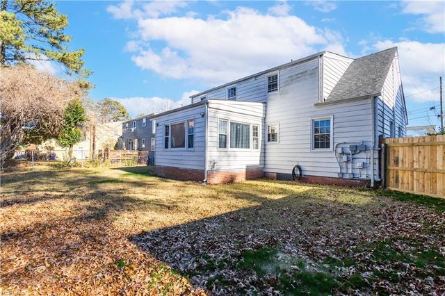 7709 Lambert Pl, Norfolk, VA 23505