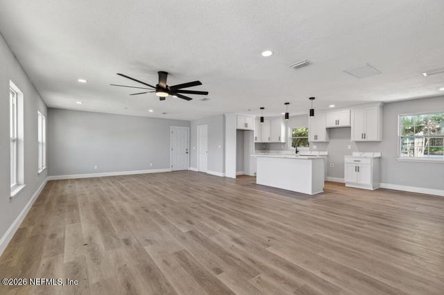 4040 COVE SAINT JOHNS Road, Jacksonville, FL 32277