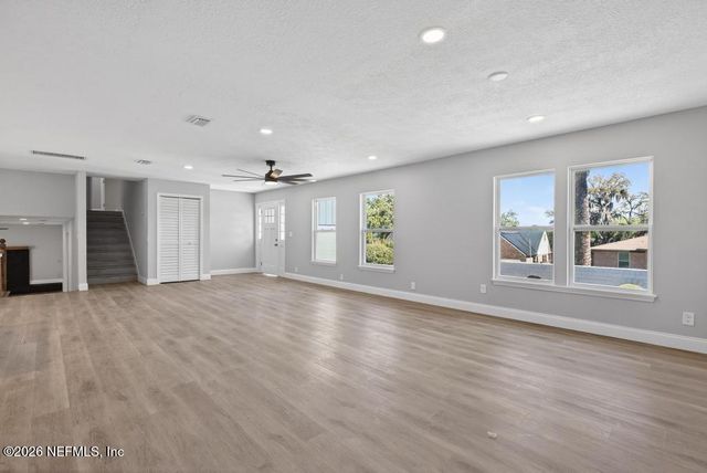 4040 COVE SAINT JOHNS Road, Jacksonville, FL 32277