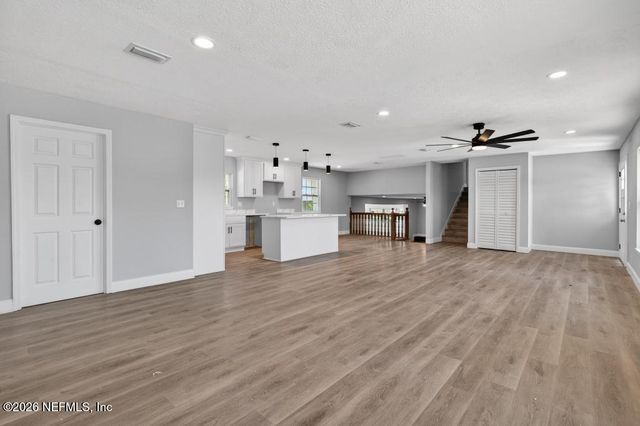 4040 COVE SAINT JOHNS Road, Jacksonville, FL 32277