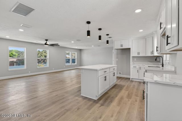 4040 COVE SAINT JOHNS Road, Jacksonville, FL 32277