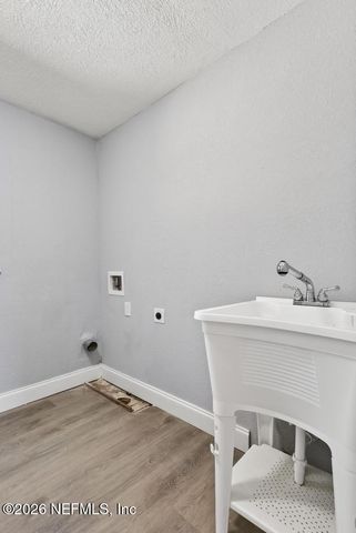 4040 COVE SAINT JOHNS Road, Jacksonville, FL 32277