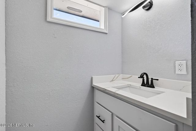 4040 COVE SAINT JOHNS Road, Jacksonville, FL 32277