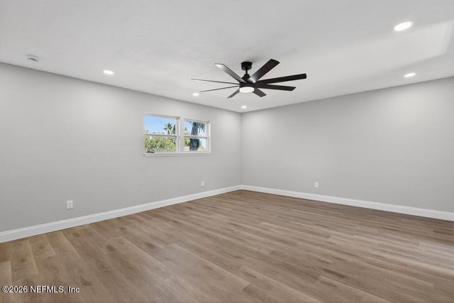 4040 COVE SAINT JOHNS Road, Jacksonville, FL 32277