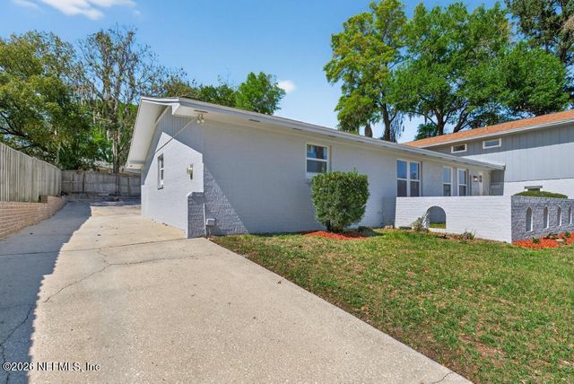 4040 COVE SAINT JOHNS Road, Jacksonville, FL 32277