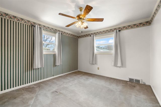 30801 Pardo Street, Garden City, MI 48135
