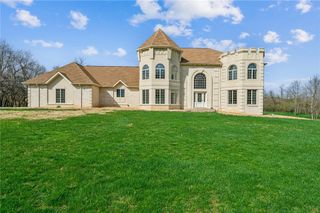 221 Pitgas Rd, Clarksville, PA 15322