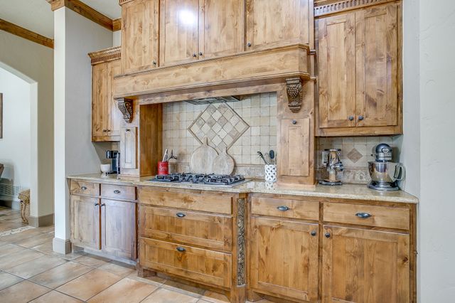 216 Williamsburg Lane, Ovilla, TX 75154