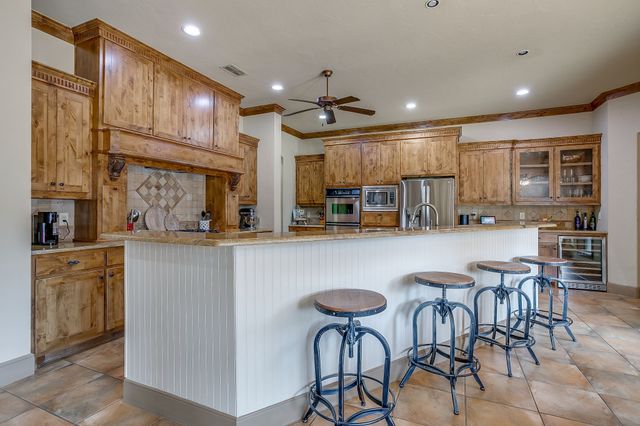 216 Williamsburg Lane, Ovilla, TX 75154