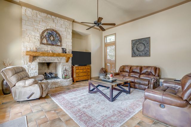 216 Williamsburg Lane, Ovilla, TX 75154