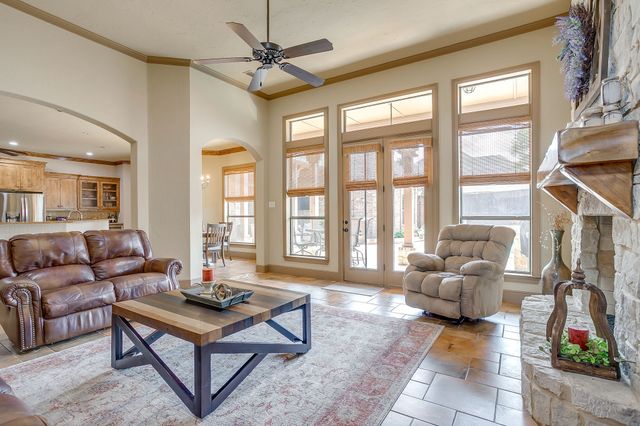 216 Williamsburg Lane, Ovilla, TX 75154