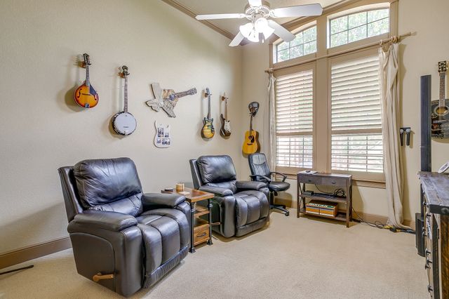 216 Williamsburg Lane, Ovilla, TX 75154