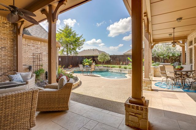 216 Williamsburg Lane, Ovilla, TX 75154