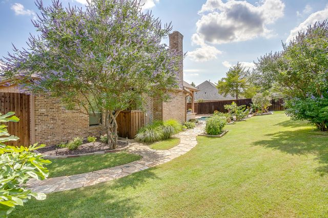 216 Williamsburg Lane, Ovilla, TX 75154