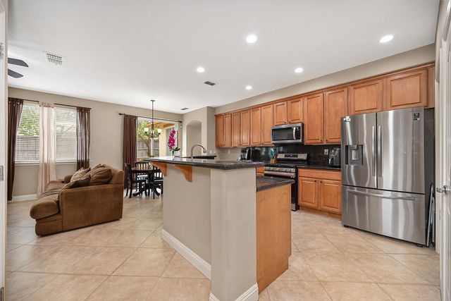 11883 Herodian Dr, Rancho Cordova, CA 95742
