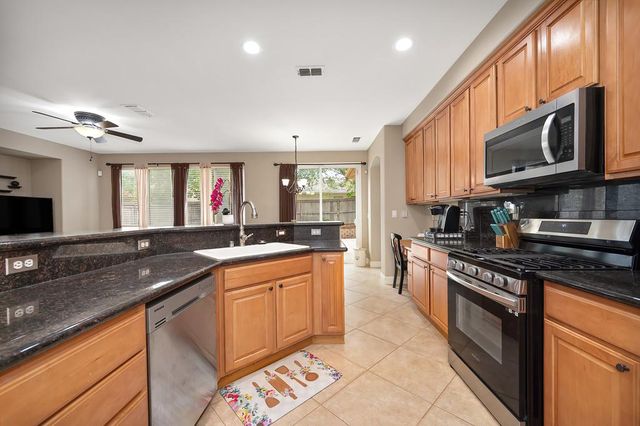 11883 Herodian Dr, Rancho Cordova, CA 95742