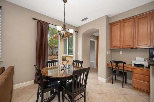 11883 Herodian Dr, Rancho Cordova, CA 95742