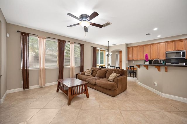 11883 Herodian Dr, Rancho Cordova, CA 95742