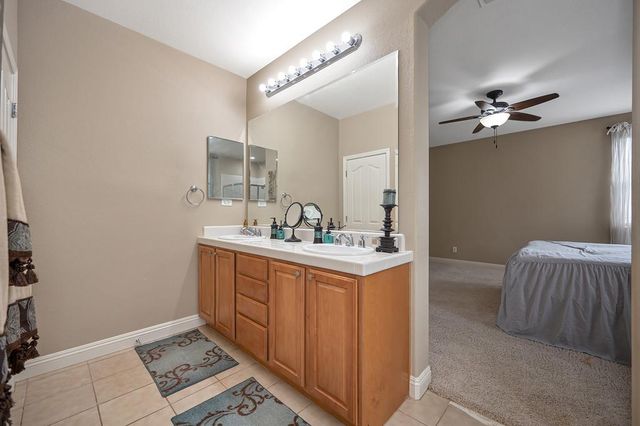 11883 Herodian Dr, Rancho Cordova, CA 95742