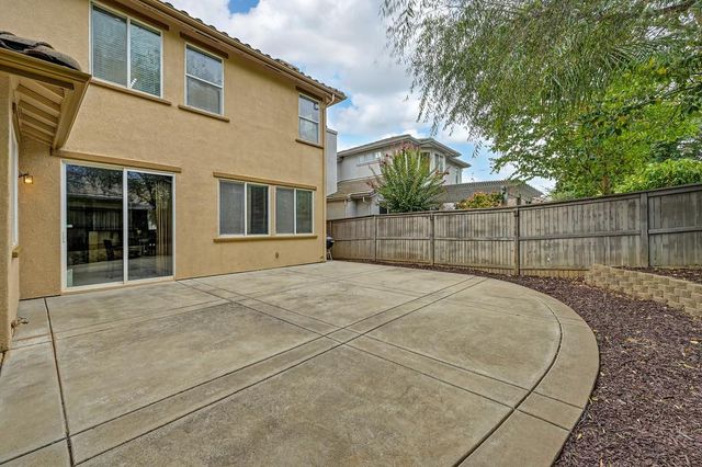 11883 Herodian Dr, Rancho Cordova, CA 95742