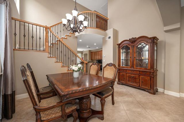 11883 Herodian Dr, Rancho Cordova, CA 95742