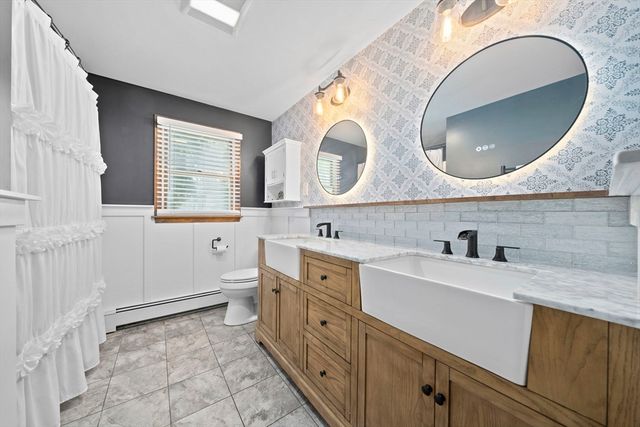 210 Boxwood Ln, Bridgewater, MA 02324