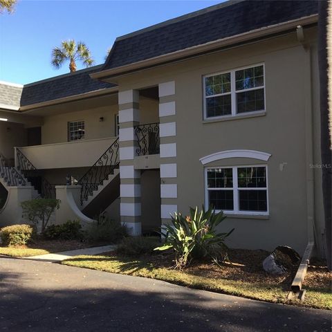 44 COUNTRY CLUB DRIVE 44, Largo, FL 33771