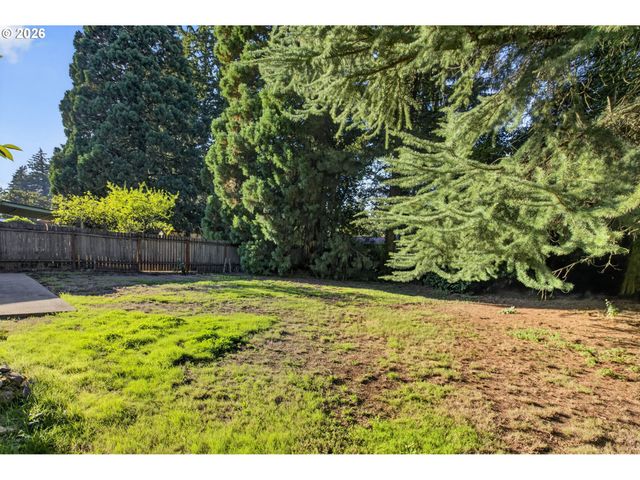 6401 MCEWAN Rd, Lake Oswego, OR 97035