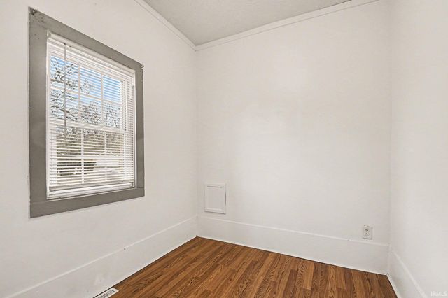 18764 Auten Road, South Bend, IN 46637