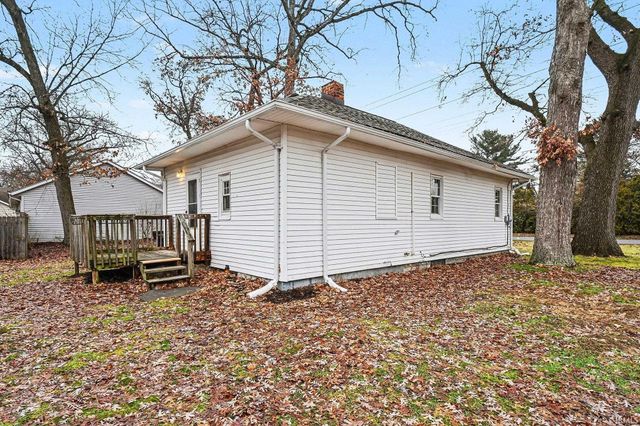 18764 Auten Road, South Bend, IN 46637