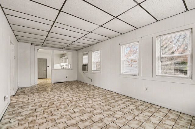 18764 Auten Road, South Bend, IN 46637